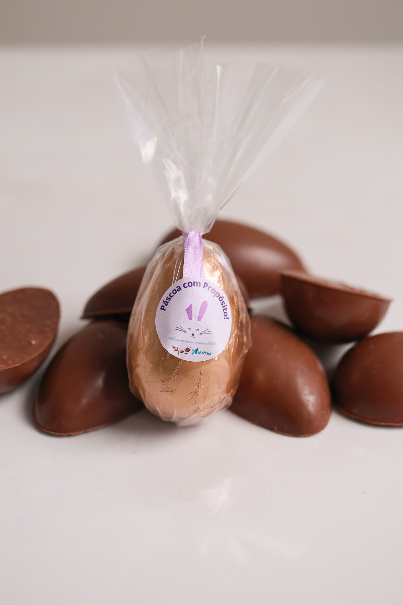 Ovo Crocante Solidário detalhe